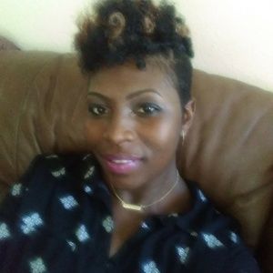 Meet your Posher, Violet